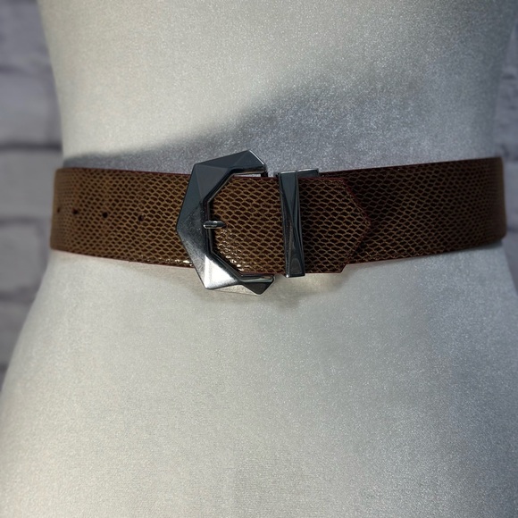 Woman’s Retro Red And Tan Reversible Belt 36” - Picture 5 of 7